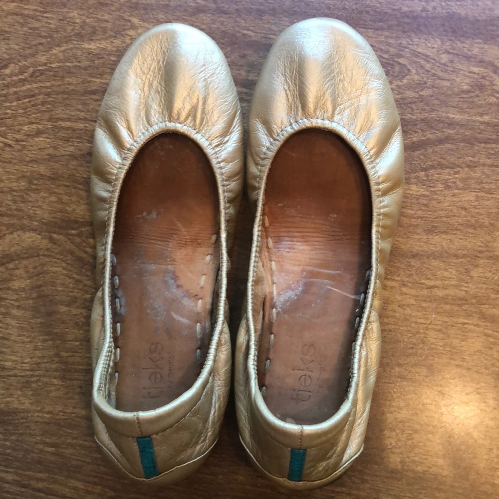 Size 8 🥂Champagne🥂Tieks!